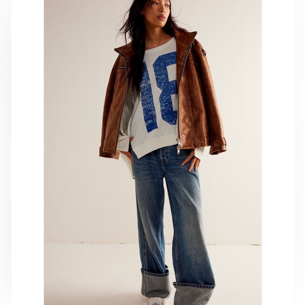 NWOT FREE PEOPLE CAMDEN GRAPHIC SWEATSHIRT - Picture 3 of 8